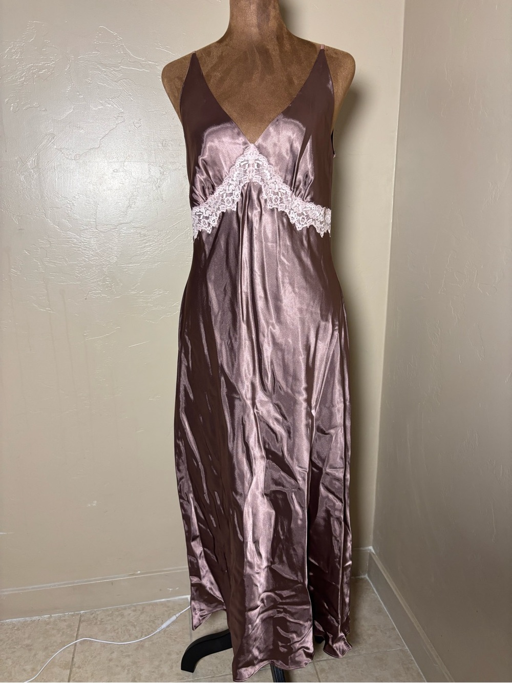 Sensara Vintage NWOT Nightgown Satin Lace-Trim Long Slip Chemise Mauve Lingerie